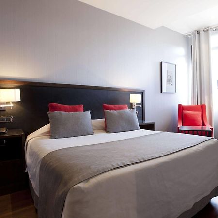 Suites Center Barcelona Bagian luar foto