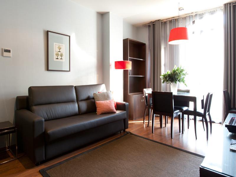 Suites Center Barcelona Bagian luar foto