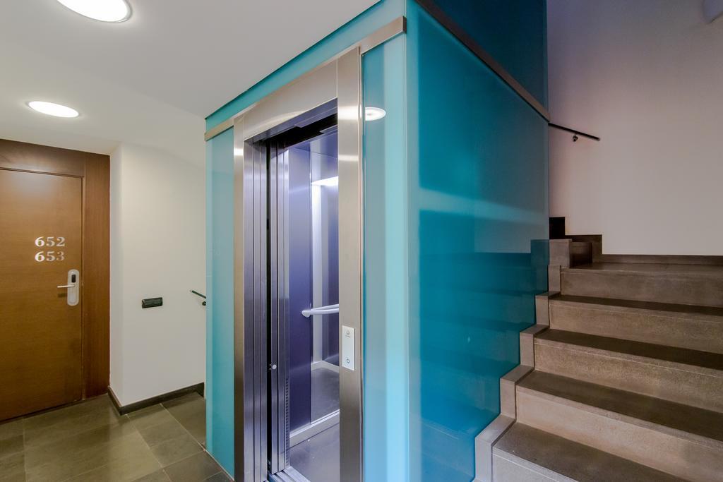 Suites Center Barcelona Bagian luar foto