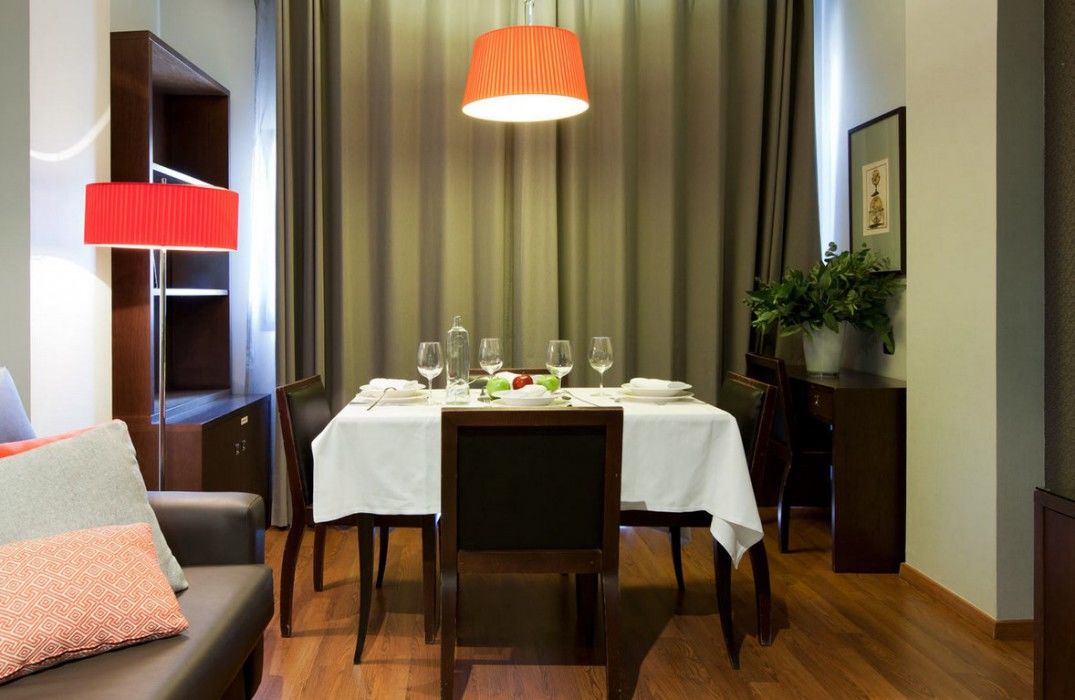 Suites Center Barcelona Bagian luar foto