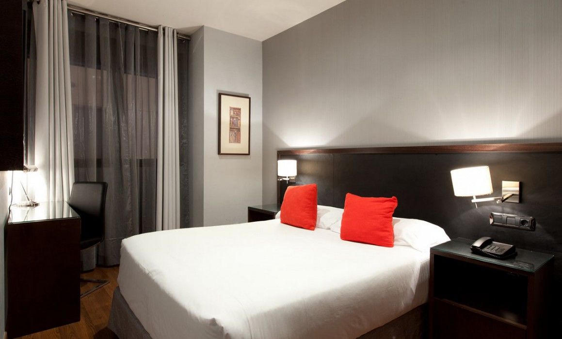 Suites Center Barcelona Bagian luar foto