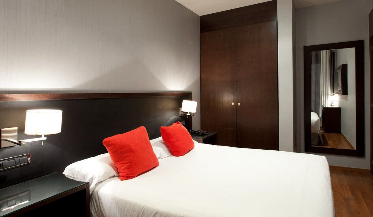 Suites Center Barcelona Bagian luar foto