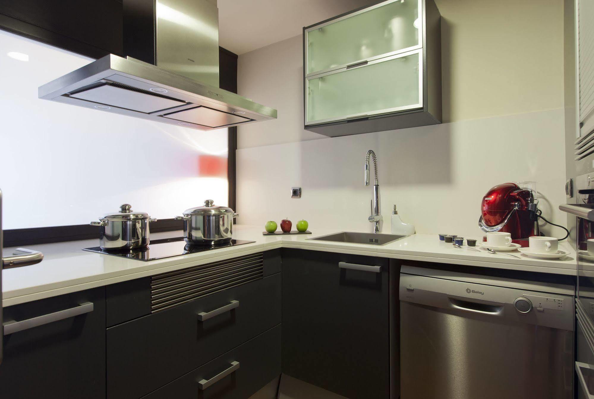 Suites Center Barcelona Bagian luar foto