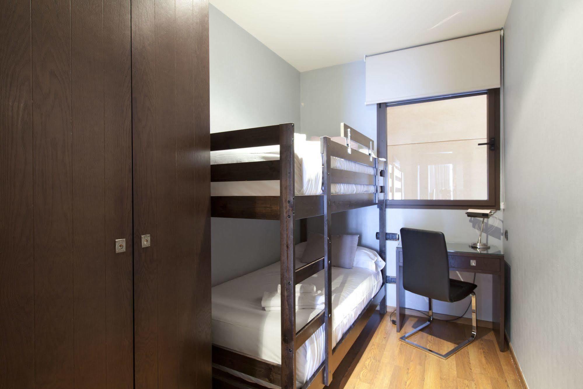 Suites Center Barcelona Bagian luar foto