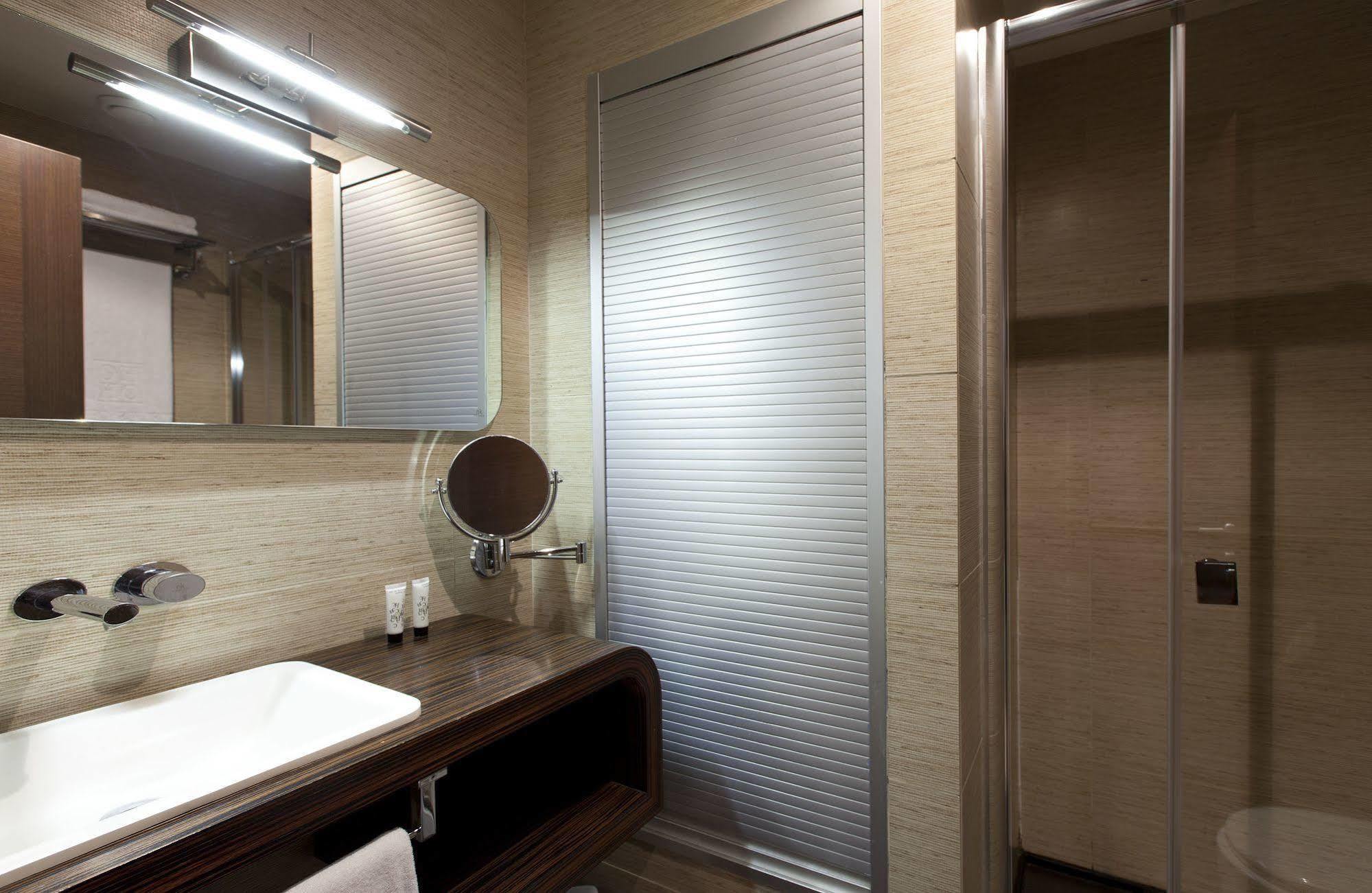 Suites Center Barcelona Bagian luar foto