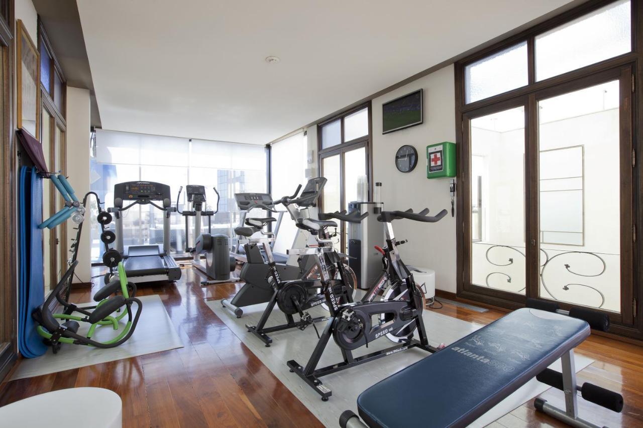 Suites Center Barcelona Bagian luar foto