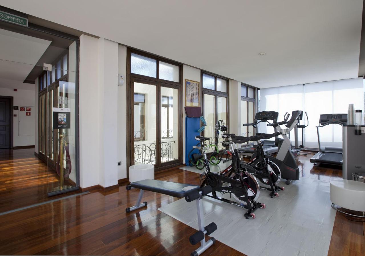 Suites Center Barcelona Bagian luar foto