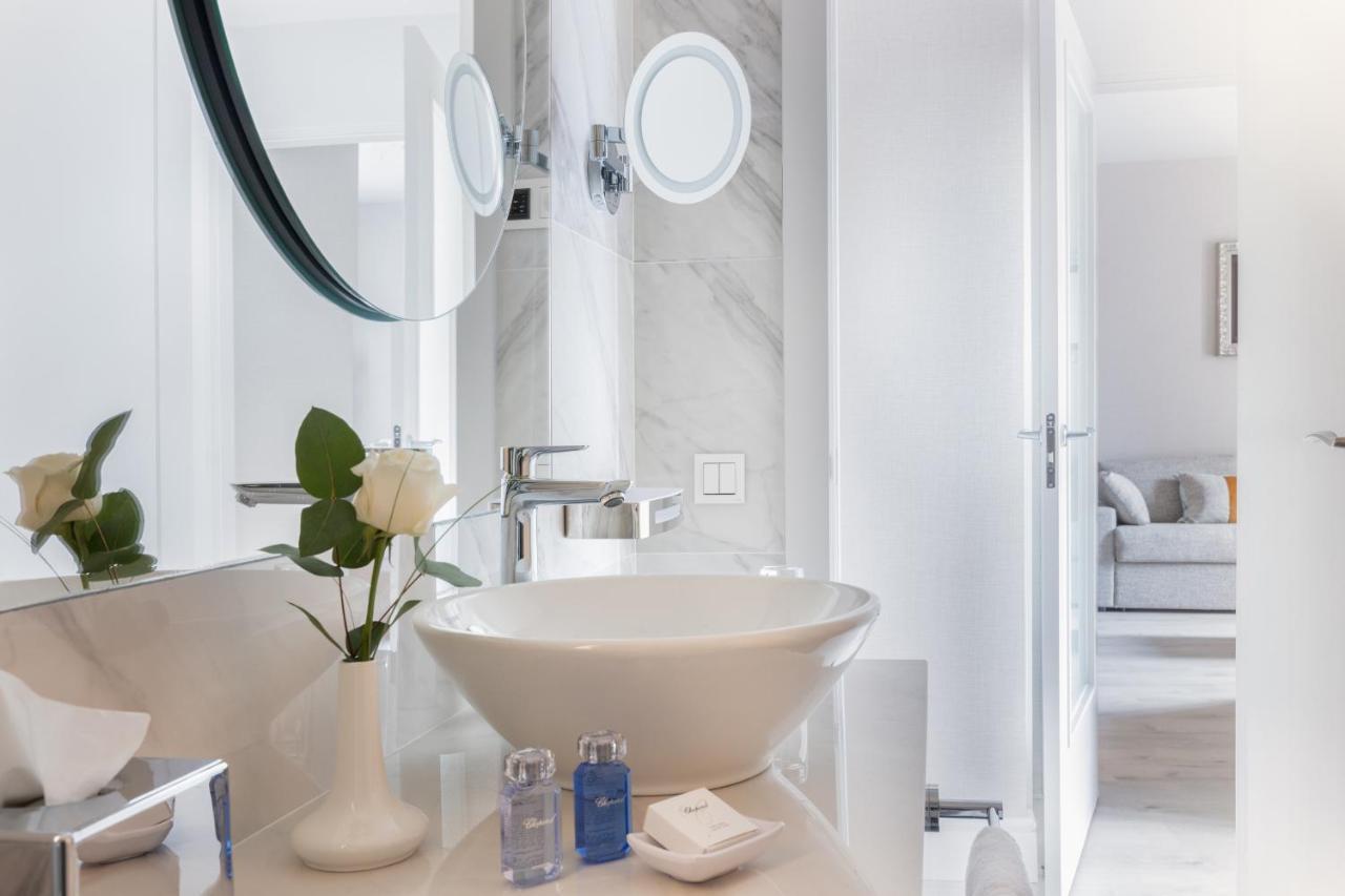 Suites Center Barcelona Bagian luar foto
